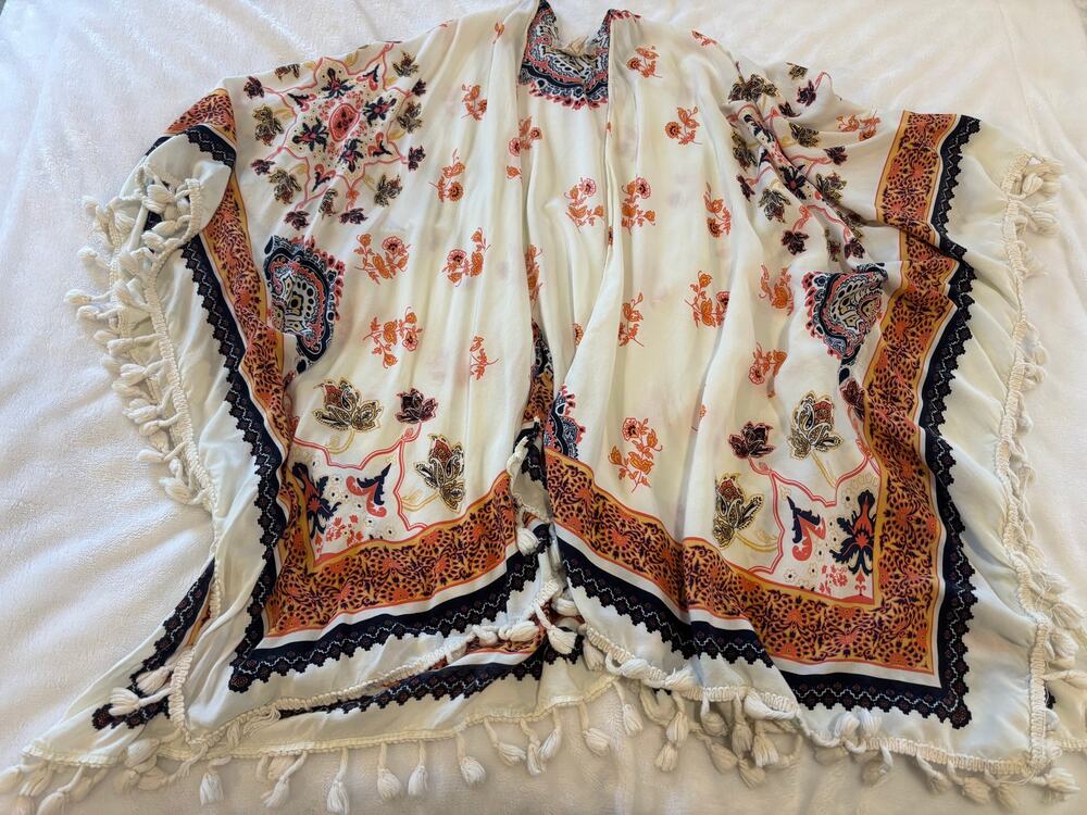 Boho Floral Earthy Tones Altar'd State Kimono Top - Size M/L